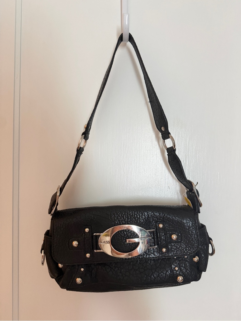 2000s Vintage Y2K Guess Black Pebbled Leather Shoulder Bag with Silver Hardware